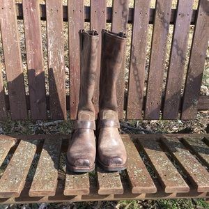 Frye Harness 15R